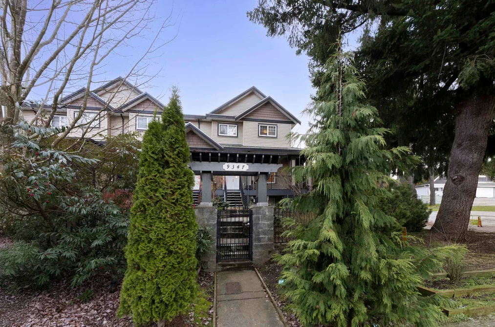 9347 122 STREET, Surrey BC V3V 4L7, Surrey BC — Residential for Sale - Photo 2