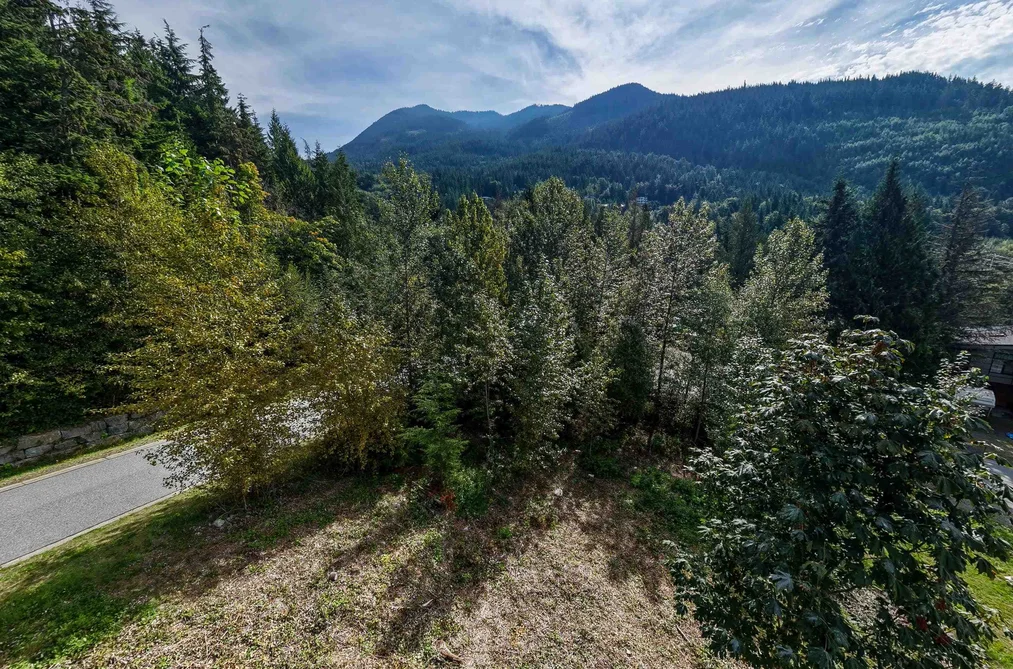 936 Thistle Place, Britannia Beach, BC - MLS: R3164717 - Photo 4