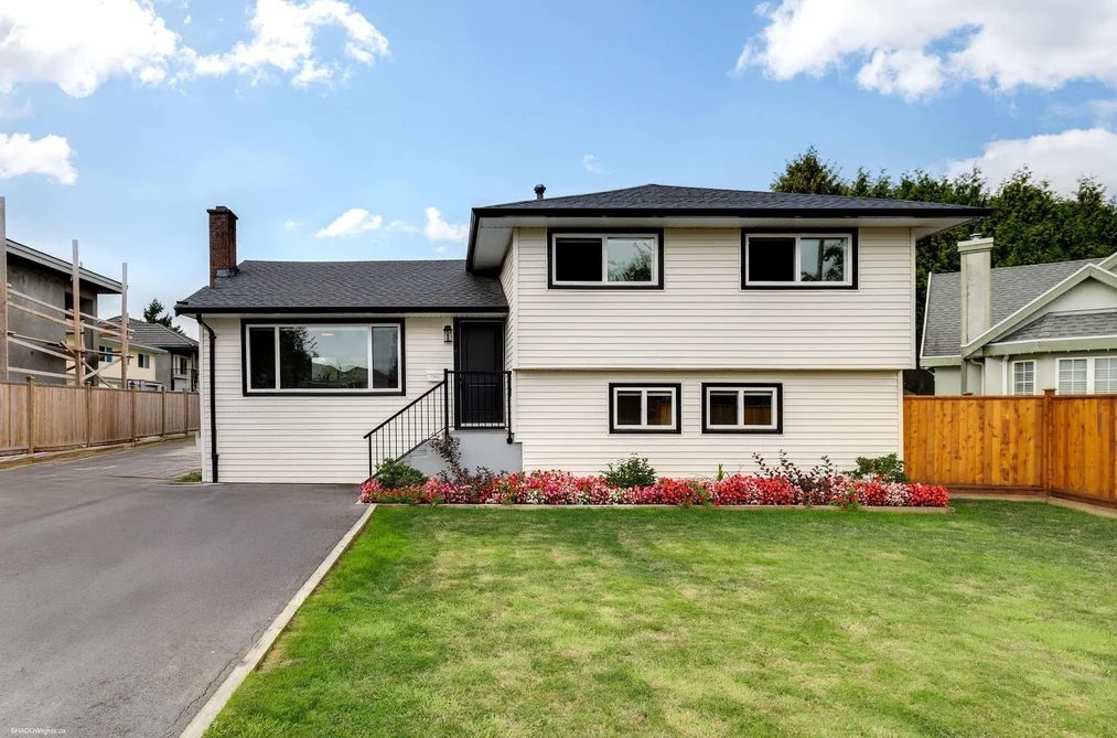 House for sale at 9360 Pinewell Crescent Richmond British Columbia - MLS: R3115102