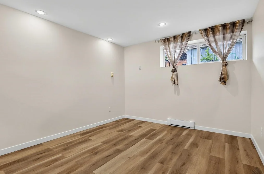 937 KINSAC STREET, Coquitlam BC V3J 4T8, Coquitlam BC — Residential for Sale — Photo 22 of 39