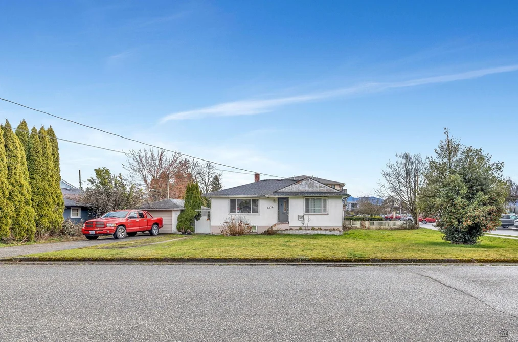 9370 STANLEY STREET, Chilliwack BC V2P 3Y6, Chilliwack BC — Residential for Sale - Photo 2