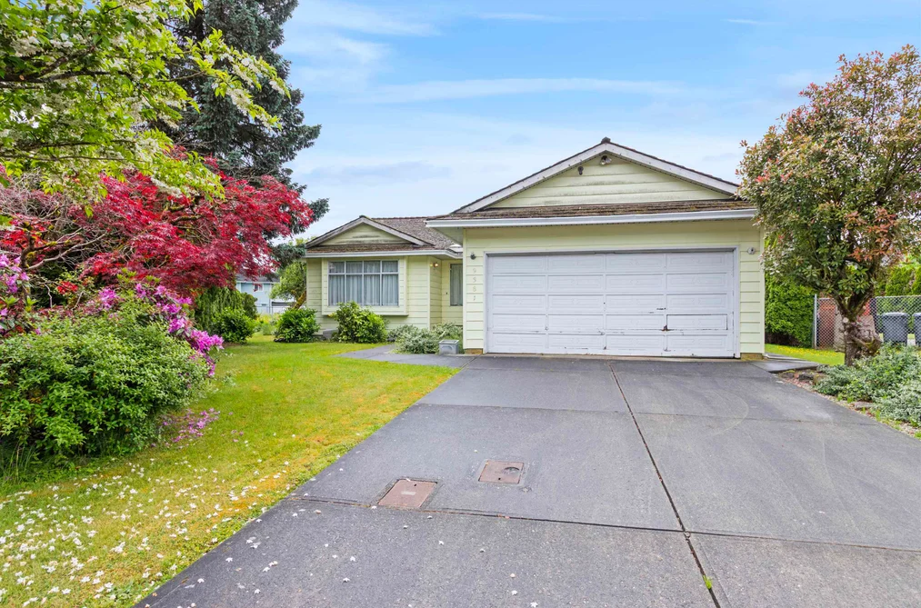 House for sale at 9381 139 Street Surrey British Columbia - MLS: R3129599