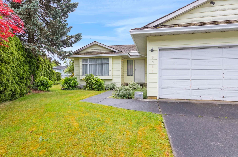 9381 139 STREET, Surrey BC V3V 7K9, Surrey BC — Residential for Sale - Photo 2