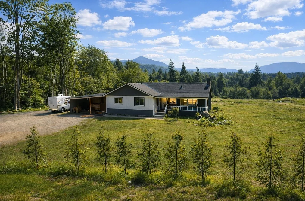 House for sale at 9386 Clay Street Mission British Columbia - MLS: R3074979