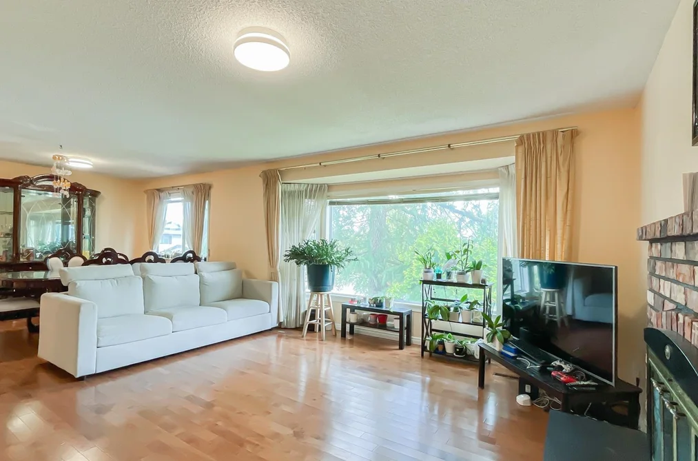 9392 139 STREET, Surrey BC V3V 7K9, Surrey BC — Residential for Sale - Photo 3