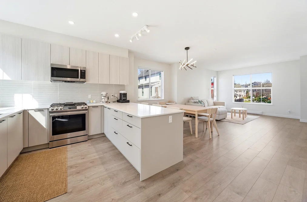 94 488 FURNESS STREET, New Westminster BC V3M 0M1, New Westminster BC — Residential for Sale - Photo 2