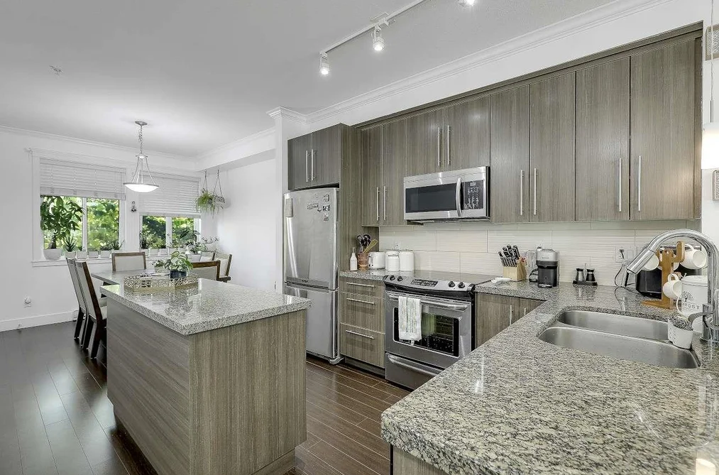 94 8251 209B STREET, Langley BC V2Y 0J9, Langley BC — Residential for Sale - Photo 2