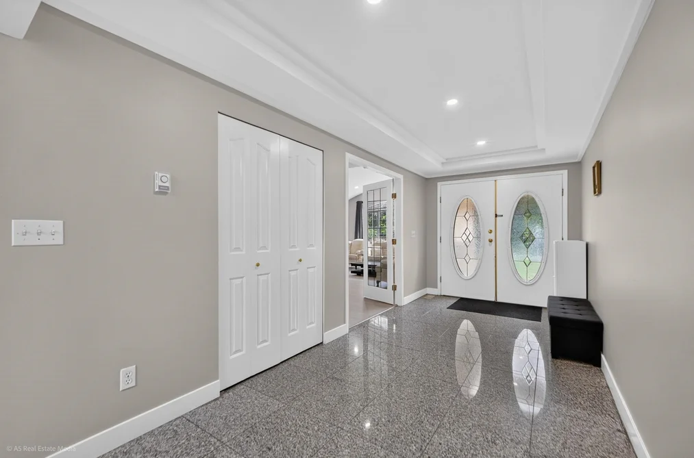 9416 163A STREET, Surrey, BC — Residential for Sale — Photo 5 of 26