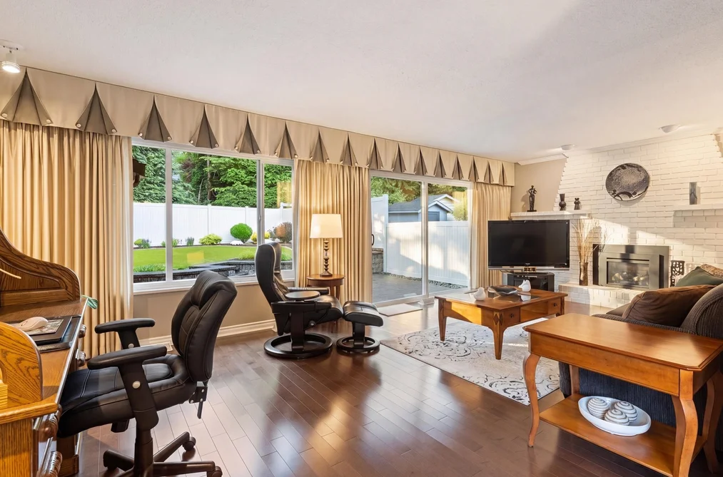 942 MONTROYAL BOULEVARD, North Vancouver BC V7R 2H1, North Vancouver BC — Residential for Sale - Photo 2