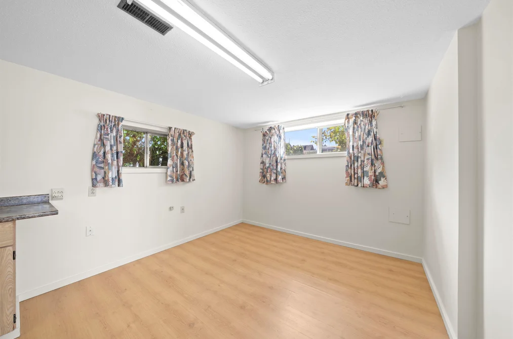942 NANAIMO STREET, Vancouver BC V5L 4S9, Vancouver BC — Residential for Sale — Photo 13 of 33