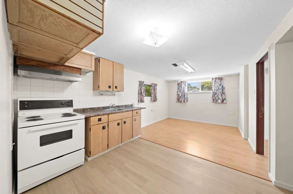 942 NANAIMO STREET, Vancouver BC V5L 4S9, Vancouver BC — Residential for Sale — Photo 16 of 33
