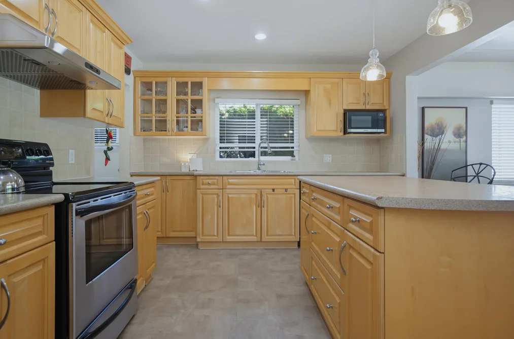 942 PORTER STREET, Coquitlam BC V3J 5C2, Coquitlam BC — Residential for Sale — Photo 10 of 38