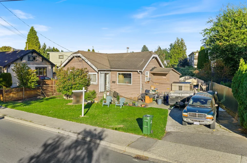 9430 YOUNG ROAD, Chilliwack BC V2P 4S5, Chilliwack BC — Residential for Sale - Photo 4