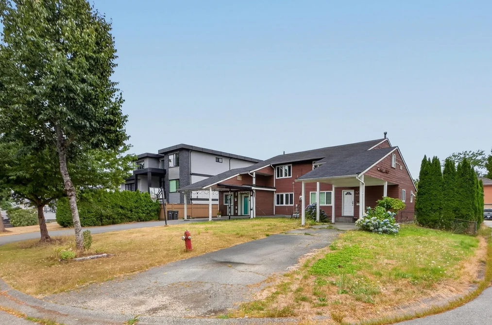 Half Duplex for sale at 9443 132a Street Surrey British Columbia - MLS: R3150156