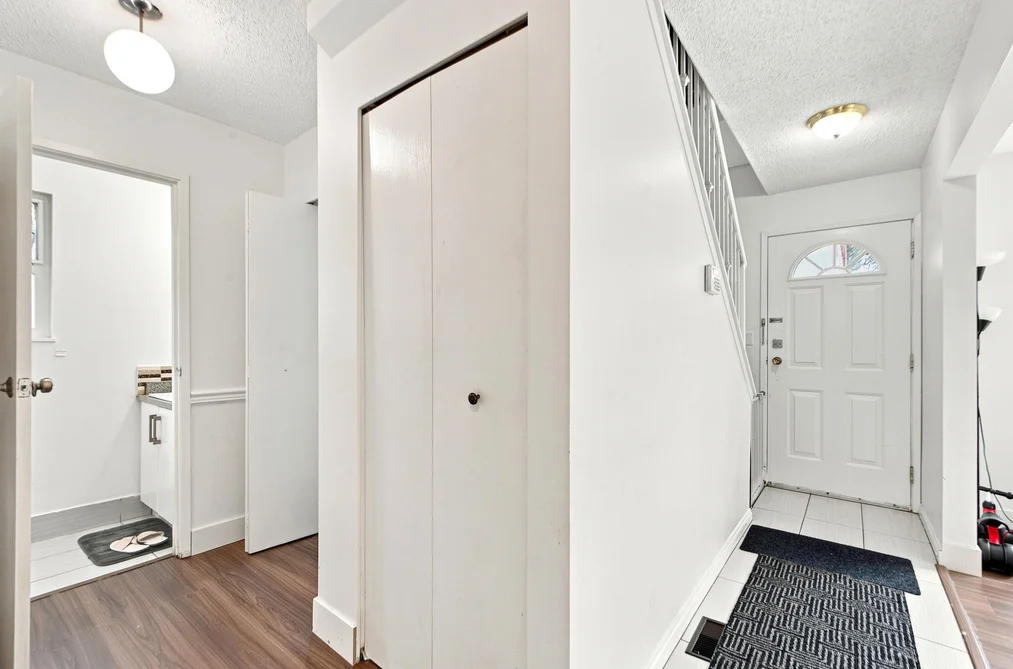 9443 132A Street, Surrey, BC - Half Duplex for Sale - Photo 13 of 25 9443 132A Street, Surrey, BC - Half Duplex for Sale - Photo 13 of 25
