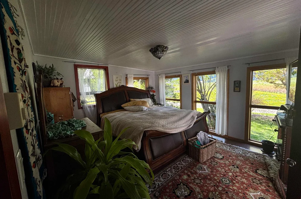 945 ERICKSON ROAD, Pemberton BC V0N 2L2, Pemberton BC — Residential for Sale - Photo 4