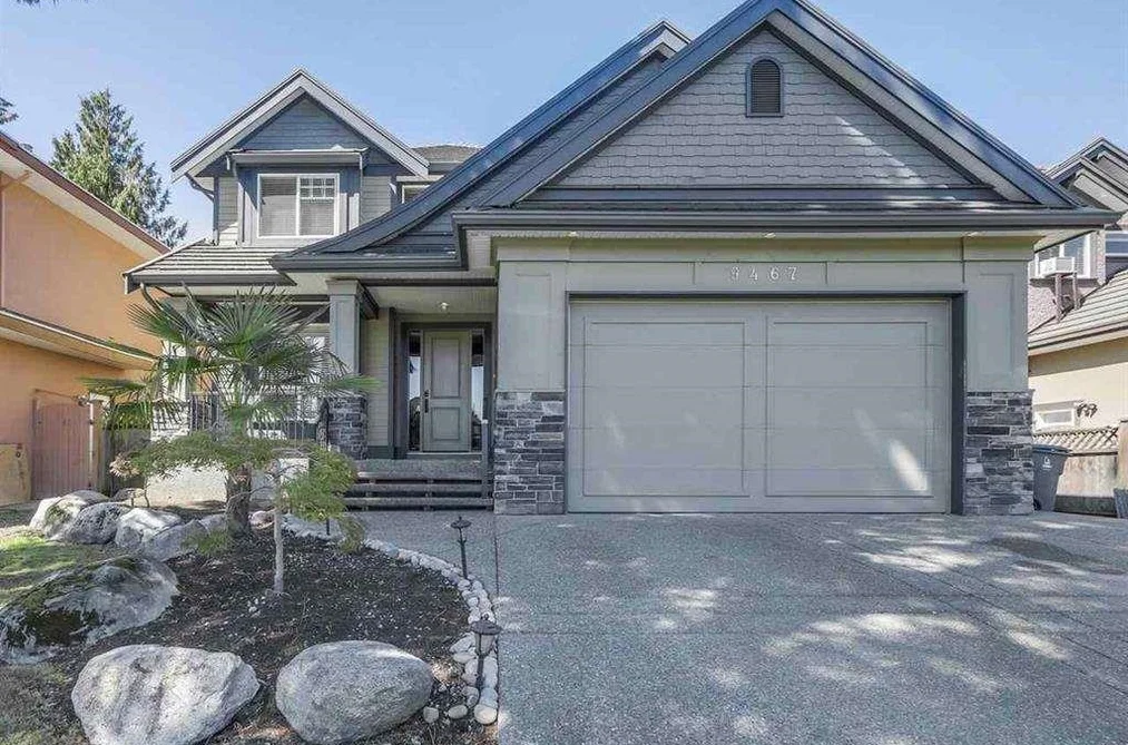 House for sale at 9467 163 Street Surrey British Columbia - MLS: R3071104
