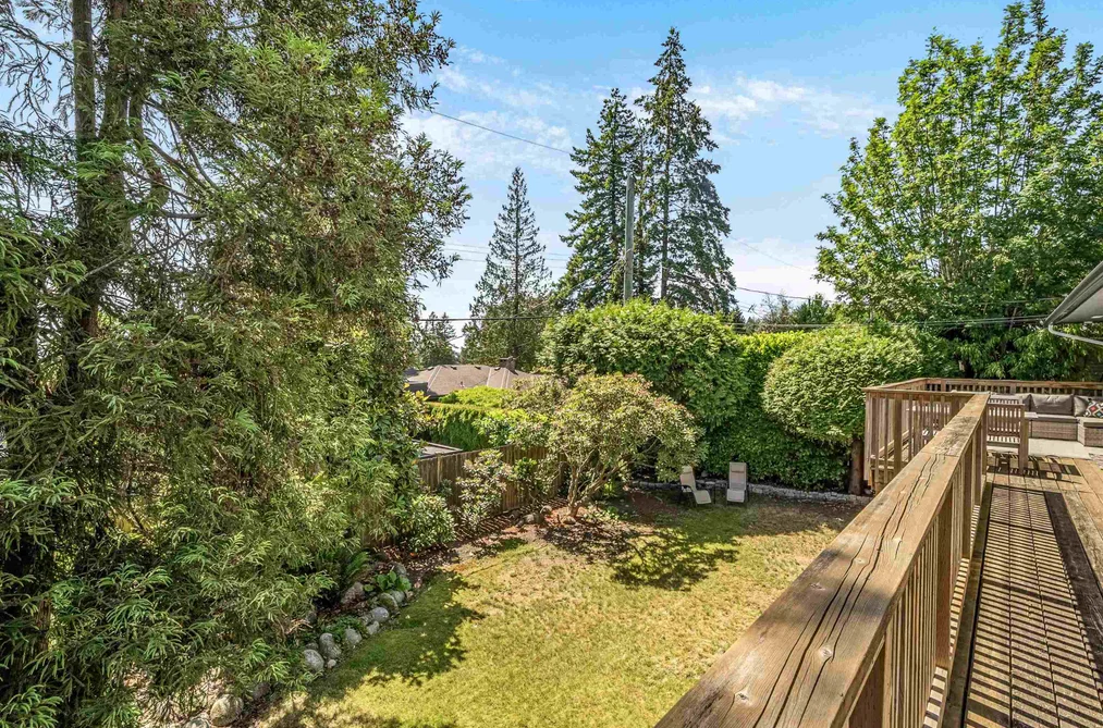 947 EVERGREEN PLACE, North Vancouver BC V7R 1R5, North Vancouver BC — Residential for Sale — Photo 11 of 33