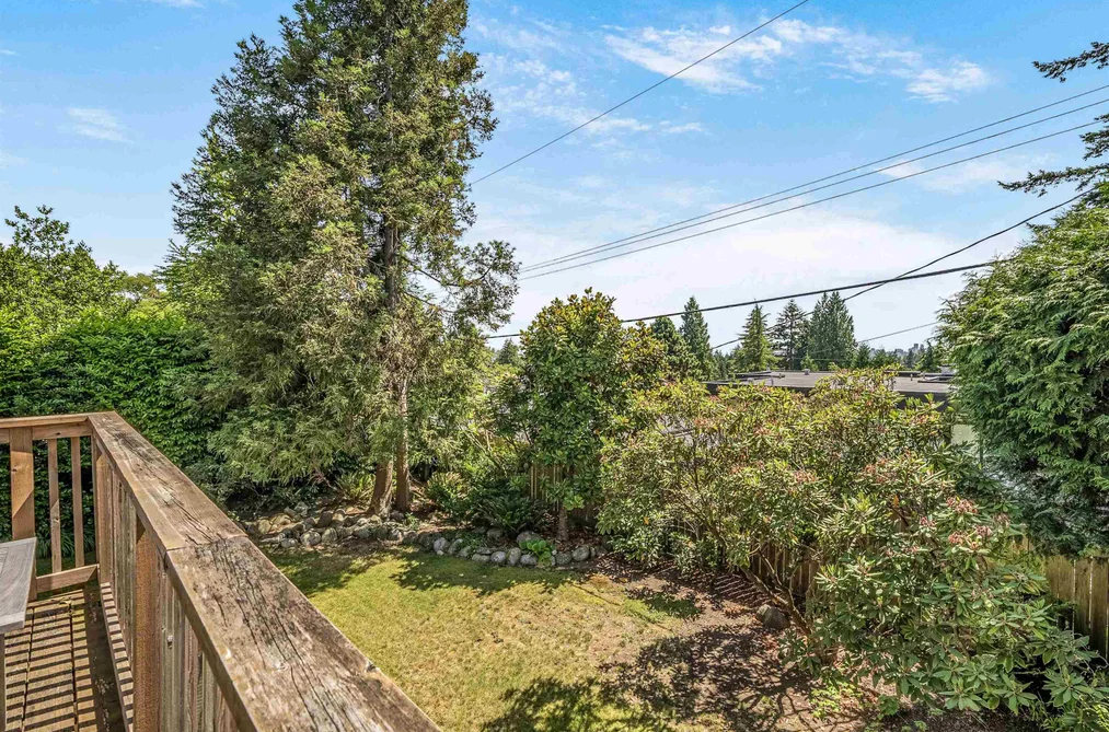 947 EVERGREEN PLACE, North Vancouver BC V7R 1R5, North Vancouver BC — Residential for Sale — Photo 12 of 33