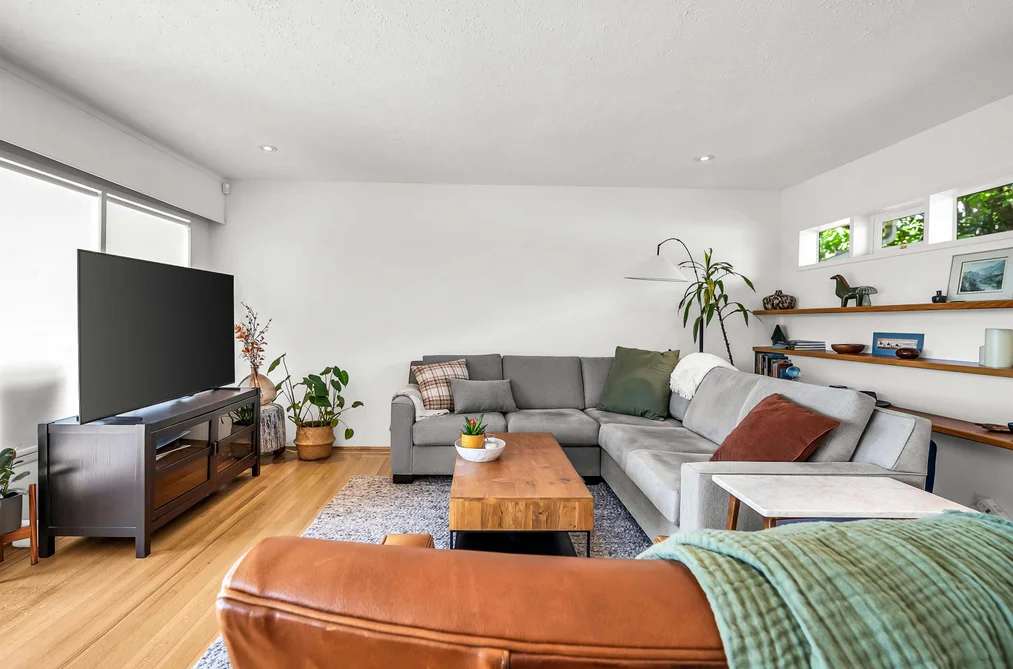 947 EVERGREEN PLACE, North Vancouver BC V7R 1R5, North Vancouver BC — Residential for Sale — Photo 4 of 33
