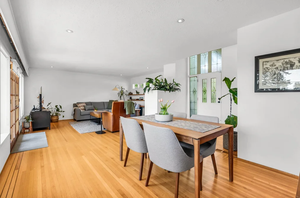 947 EVERGREEN PLACE, North Vancouver BC V7R 1R5, North Vancouver BC — Residential for Sale — Photo 7 of 33