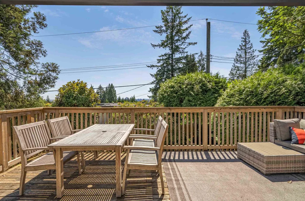 947 EVERGREEN PLACE, North Vancouver BC V7R 1R5, North Vancouver BC — Residential for Sale — Photo 8 of 33