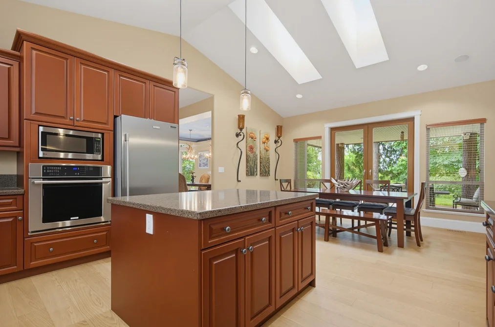 9472 222 STREET, Langley BC V1M 3T7, Langley BC — Residential for Sale — Photo 11 of 40