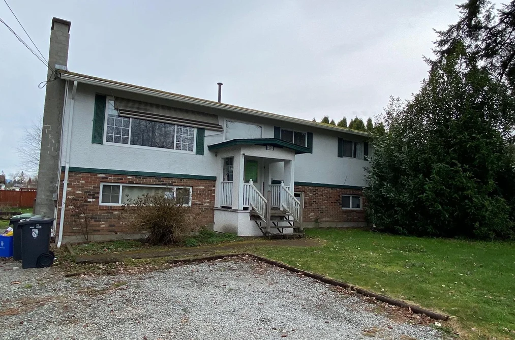 House for sale at 9476 210 Street Langley British Columbia - MLS: R2979826