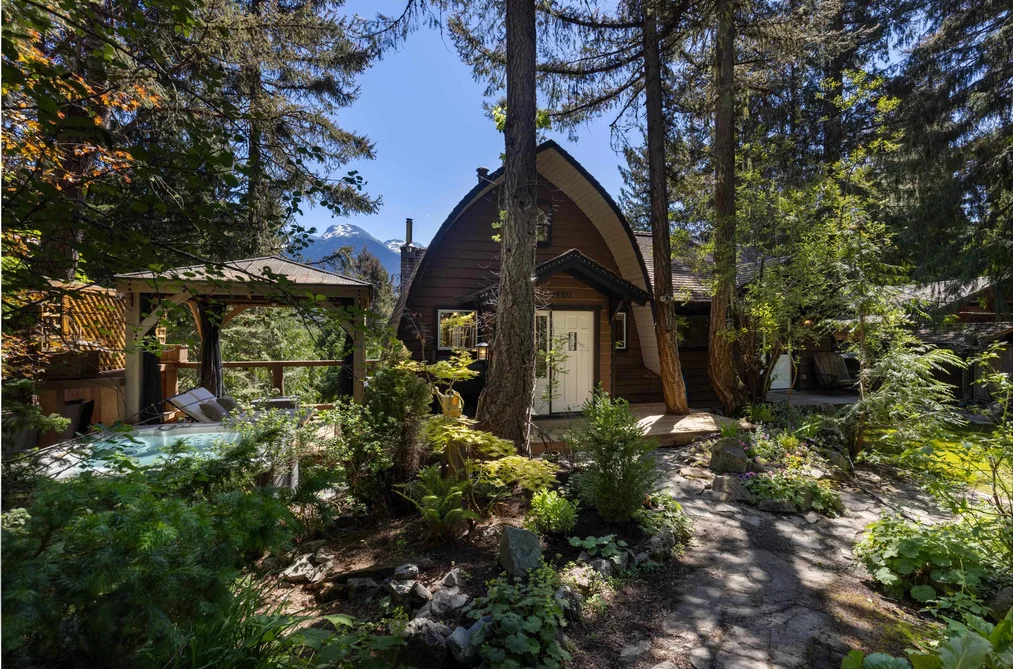 House for sale at 9480 Emerald Drive Whistler British Columbia - MLS: R3139277