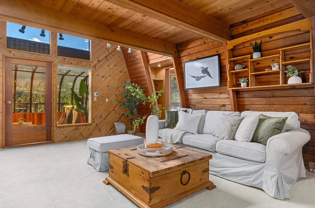 9480 EMERALD DRIVE, Whistler BC V8E 0G5, Whistler BC — Residential for Sale - Photo 2