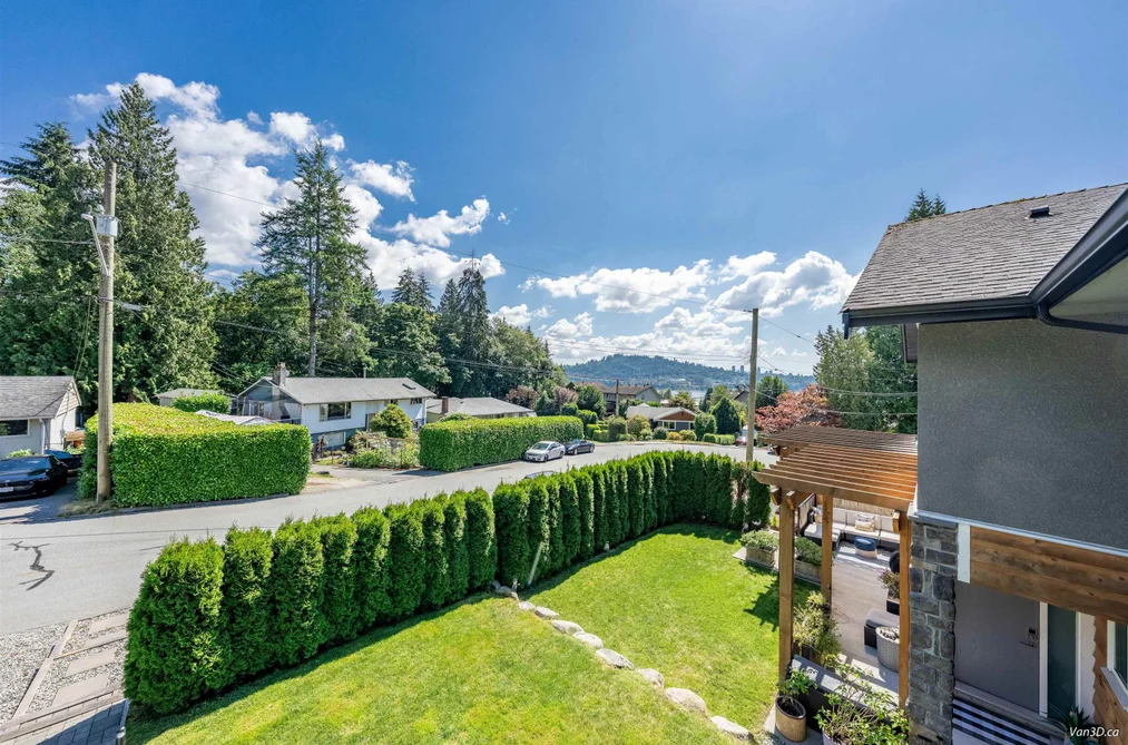 949 HARTFORD PLACE, North Vancouver BC V7H 2J8, North Vancouver BC — Residential for Sale - Photo 2