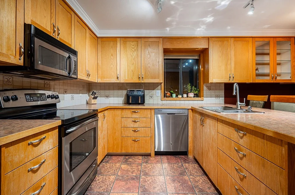 949 LYNWOOD AVENUE, Port Coquitlam BC V3B 6J7, Port Coquitlam BC — Residential for Sale - Photo 4