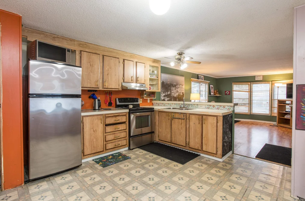 95 145 KING EDWARD STREET, Coquitlam BC V3K 6L8, Coquitlam BC — Residential for Sale - Photo 2