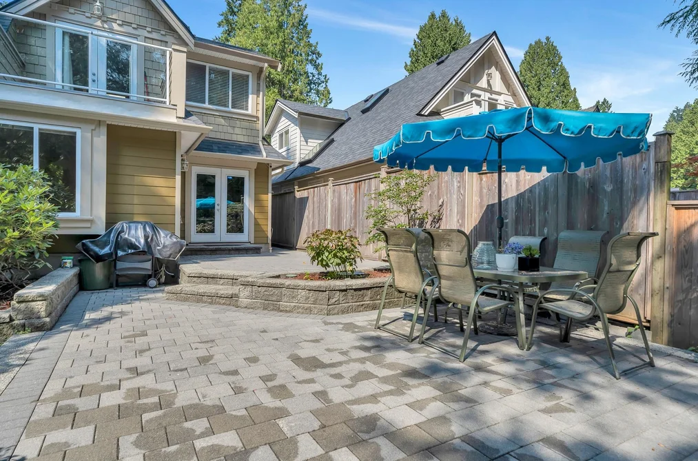 950 SEYMOUR BOULEVARD, North Vancouver BC V7J 2J8, North Vancouver BC — Residential for Sale - Photo 2