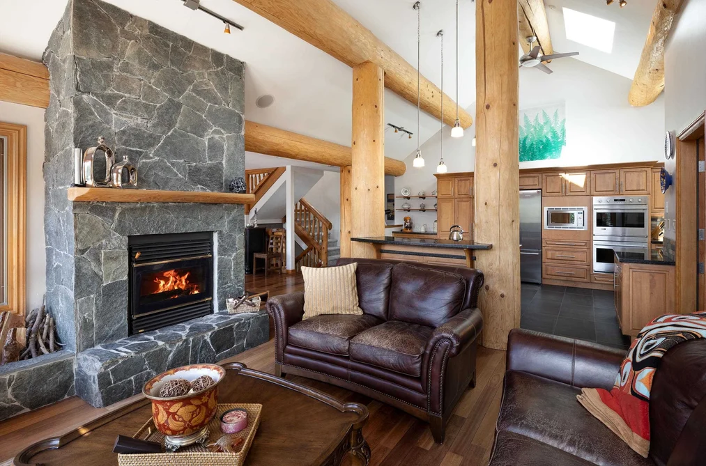 9503 EMERALD DRIVE, Whistler BC V8E 0G5, Whistler BC — Residential for Sale — Photo 3 of 40