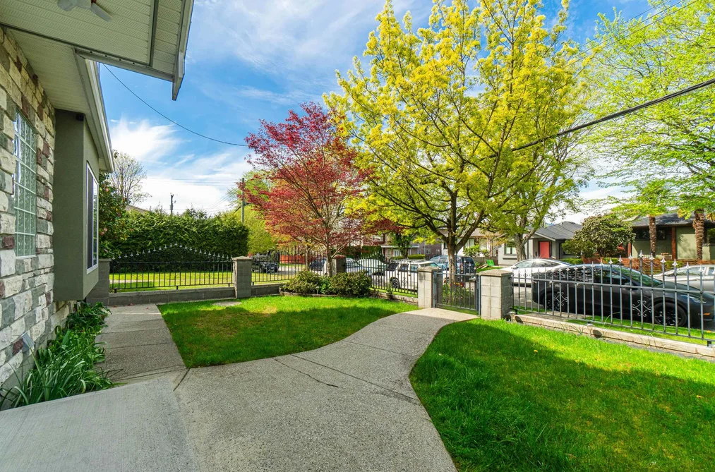 952 E 31ST AVENUE, Vancouver BC V5V 2X4, Vancouver BC — Residential for Sale - Photo 2