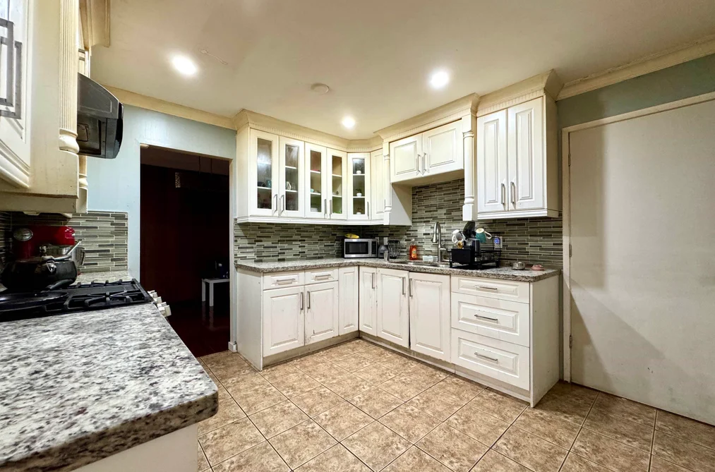 9525 125A STREET, Surrey BC V3V 4Z3, Surrey BC — Residential for Sale - Photo 4