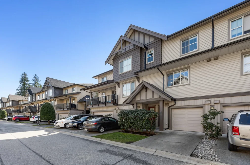Townhouse for sale at 9525 204 Street Langley British Columbia - MLS: R3112412