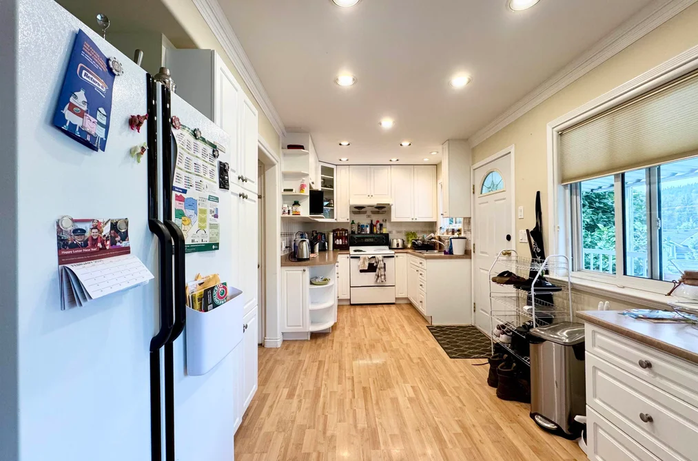 9525 SULLIVAN STREET, Burnaby BC V3J 1H8, Burnaby BC — Residential for Sale - Photo 3