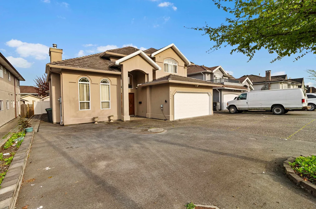 9526 124 STREET, Surrey BC V3V 4S4, Surrey BC — Residential for Sale - Photo 2