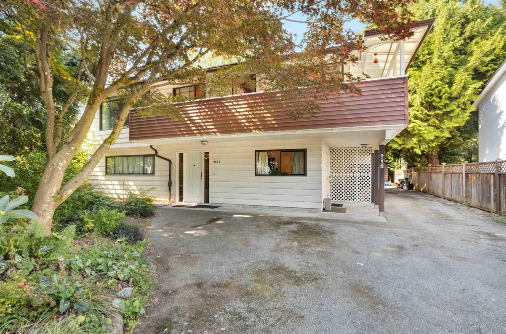 House for sale at 9533 139 Street Surrey British Columbia - MLS: R3084399