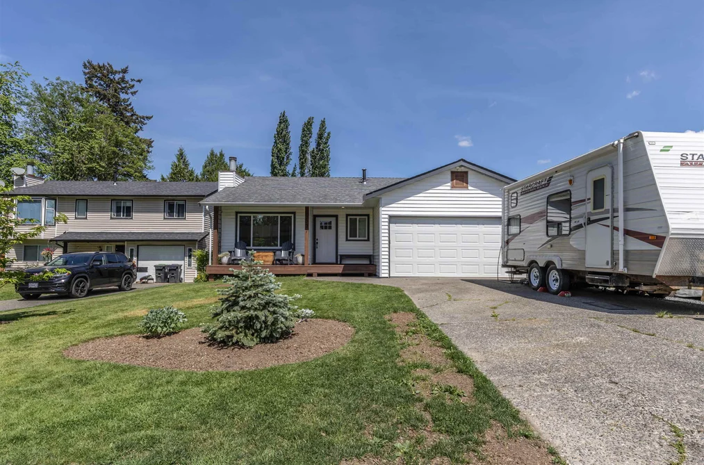 House for sale at 9537 214a Street Langley British Columbia - MLS: R3124038