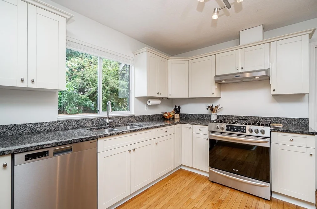 954 160B STREET, Surrey, BC — Residential for Sale — Photo 14 of 40