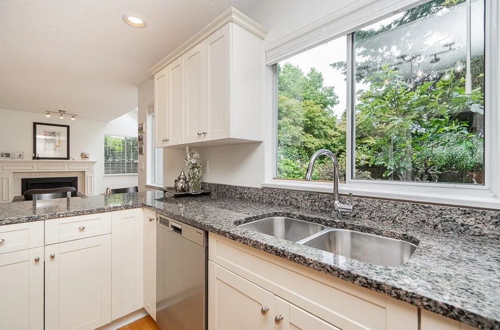 954 160B STREET, Surrey, BC — Residential for Sale — Photo 16 of 40