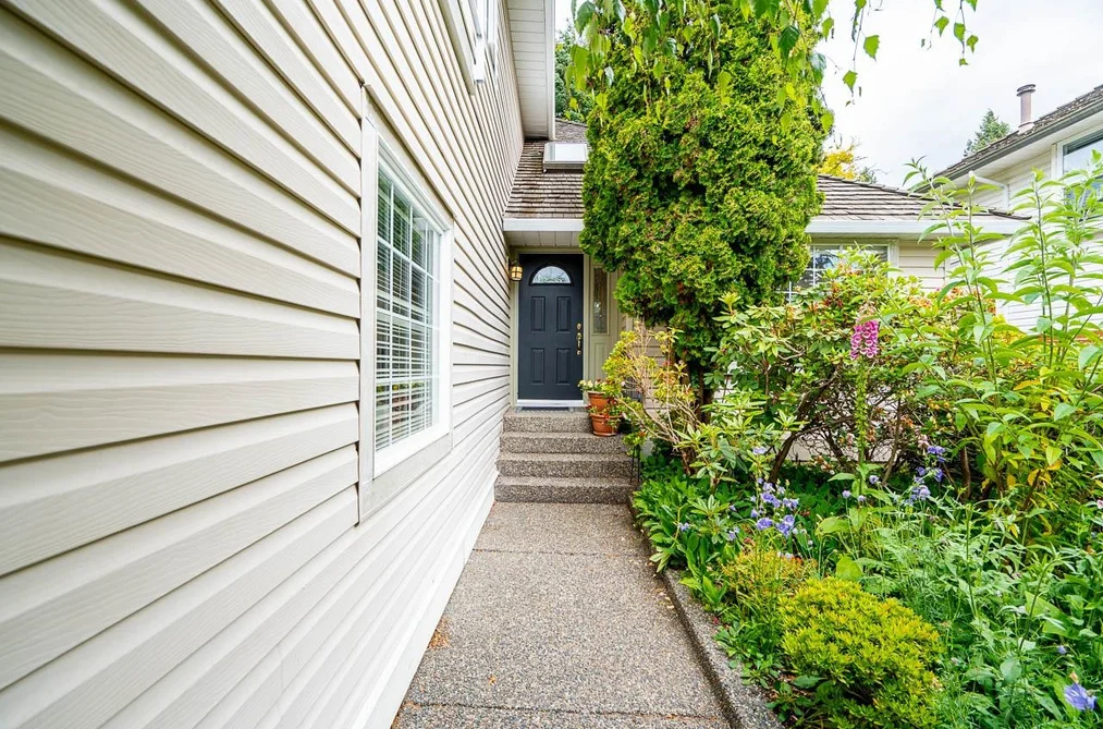 954 160B STREET, Surrey, BC — Residential for Sale — Photo 4 of 40
