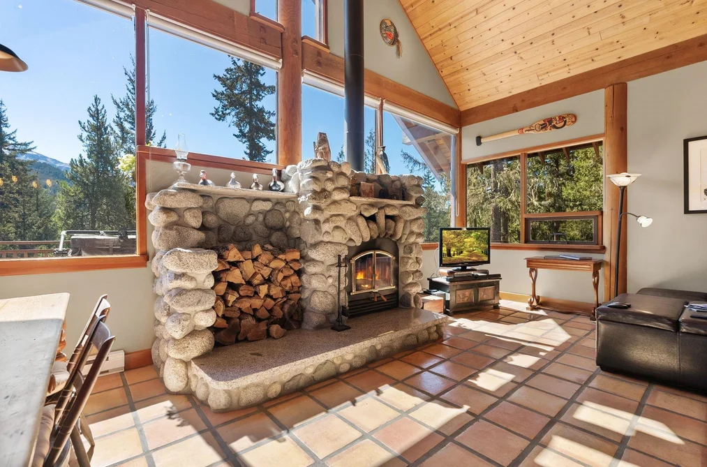 9551 EMERALD DRIVE, Whistler BC V8E 0G5, Whistler BC — Residential for Sale - Photo 3