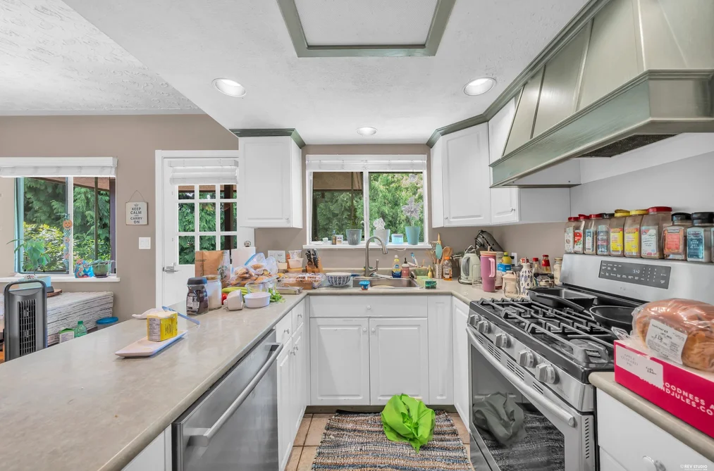 959 CAITHNESS CRESCENT, Port Moody BC V3H 1C7, Port Moody BC — Residential for Sale - Photo 6