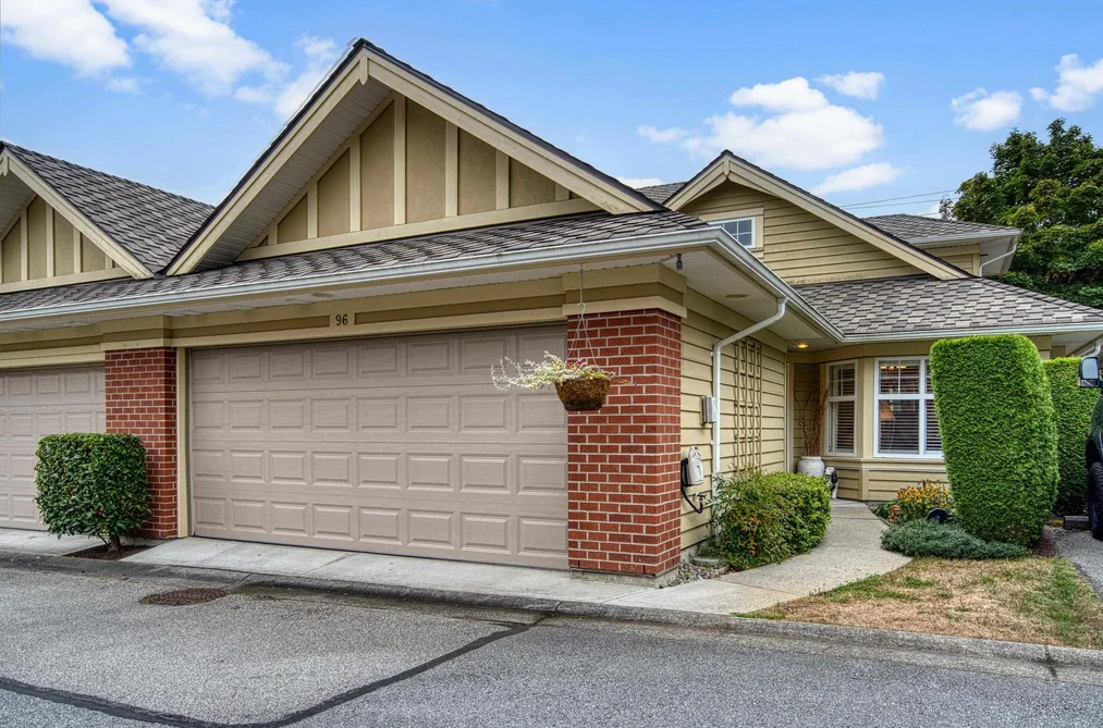 Townhouse for sale at 96 15500 Rosemary Heights Crescent Surrey British Columbia - MLS: R3168794