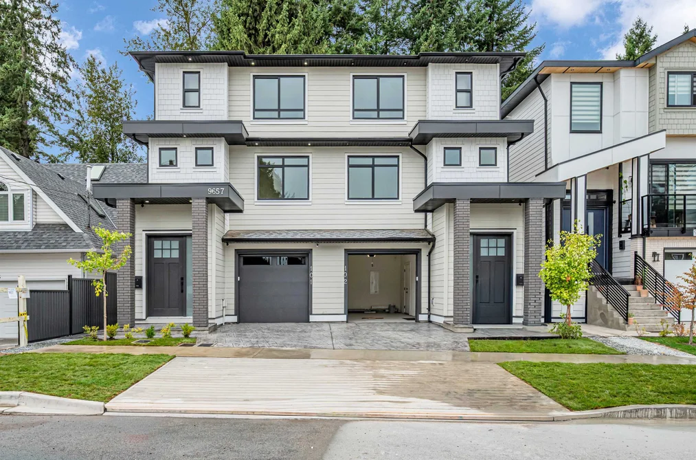 Half Duplex for sale at 9657 161a Street Surrey British Columbia - MLS: R3163718