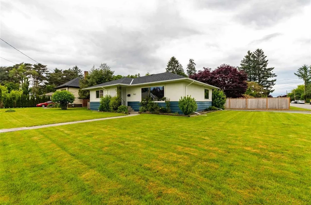 9660 YOUNG ROAD, Chilliwack BC V2P 4T4, Chilliwack BC — Residential for Sale - Photo 2
